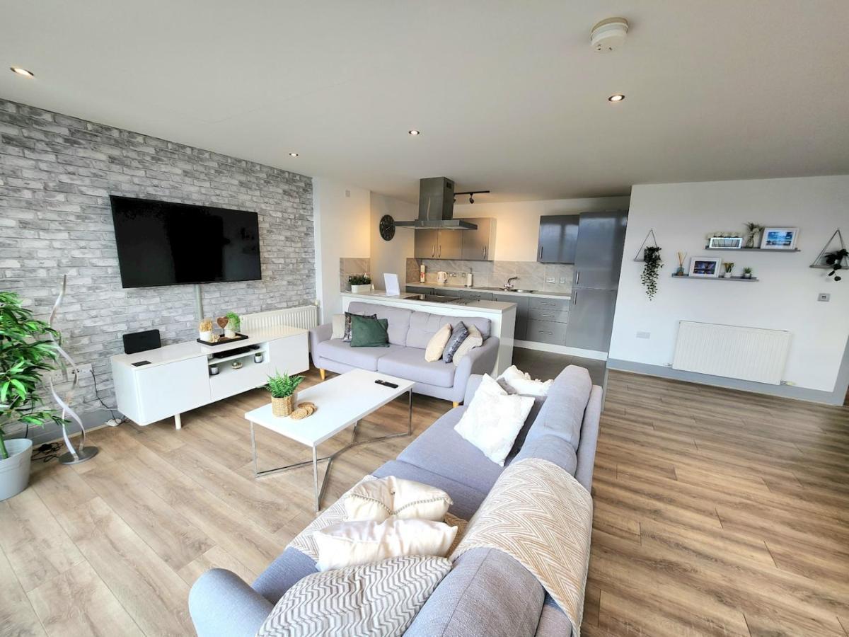 Apartament Pass The Keys Stunning Penthouse With Balcony Sunset Views Belfast Zewnętrze zdjęcie