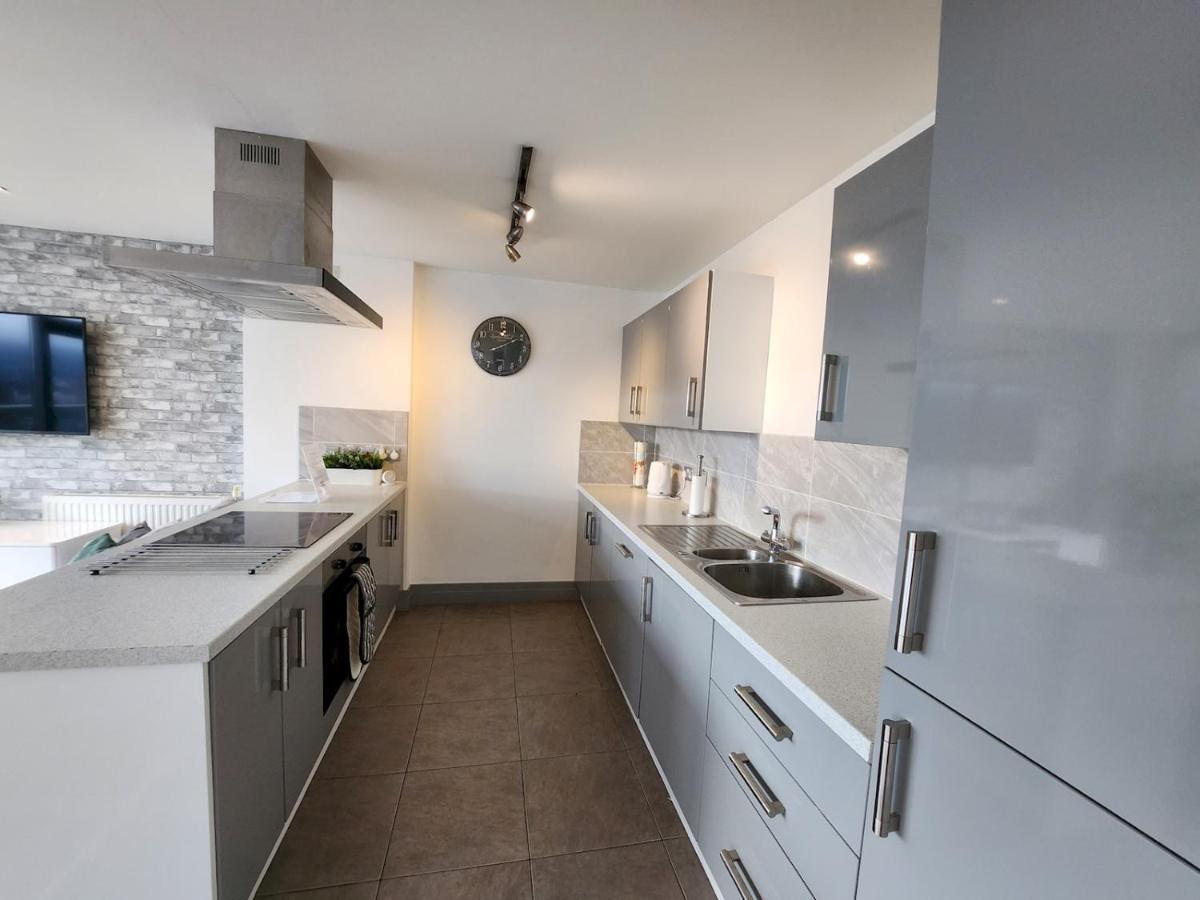 Apartament Pass The Keys Stunning Penthouse With Balcony Sunset Views Belfast Zewnętrze zdjęcie